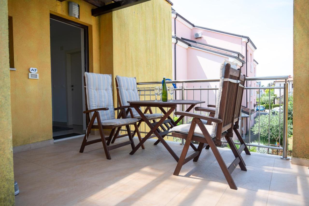 Villa Alpa Umag Exterior foto